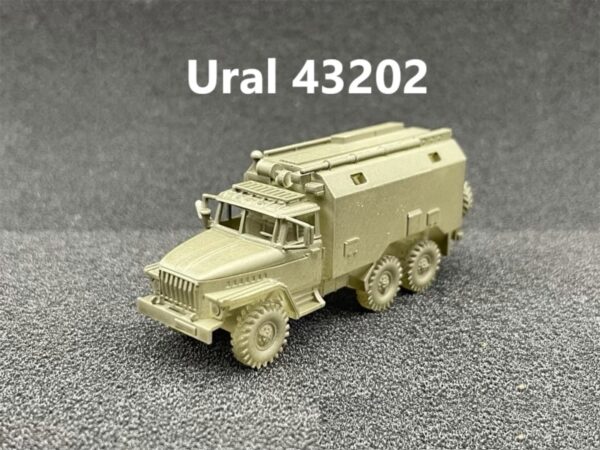 Ural 43202 Skříň